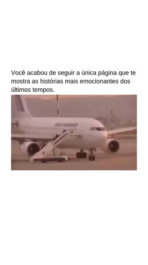 Histórias Fascinantes on Instagram: "Em 24 de dezembro de 1994, o voo 8969 da Air France partiu de Argel, transportando quase 240 passageiros e tripulantes. Pouco depois da decolagem, o Airbus A300 foi sequestrado por terroristas armados pertencentes ao Grupo Islâmico Armado. Os sequestradores desviaram a aeronave para o Aeroporto de Marselha-Provence, onde começou um tenso impasse de 54 horas. O que inicialmente parecia uma situação de reféns para resgate rapidamente revelou um plano muito mais