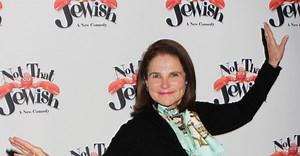 Tovah Feldshuh Will Prove Aging Is Optional at Bay Street Theater