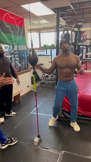 How To Punch A Double End Bag 🥊 #boxing #explorepage