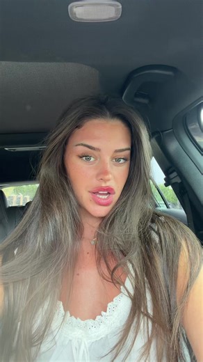 Molly Cook: Influencer Insights and Journey