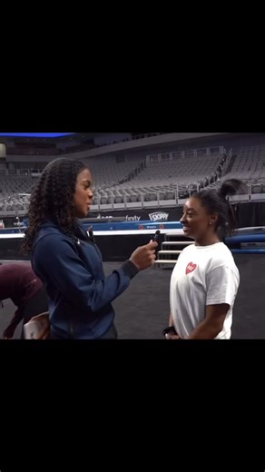 Simone Biles Enjoys Glizzy Hot Dogs and Weekend Highlights