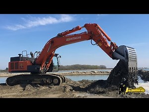 HITACHI 470 EXCAVATOR DIGGING and Loading Sand at the BEACH