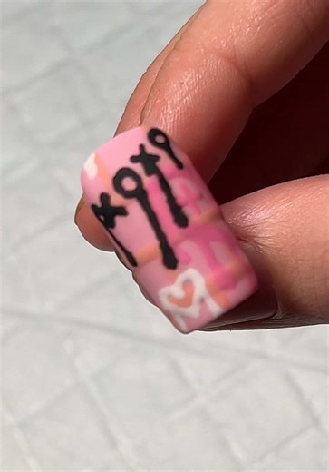 Nail Art Inspired by BLACKPINK: Stunning Gel Designs