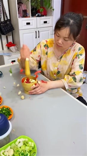 I don’t know what genius invented this gadget, but it’s a...