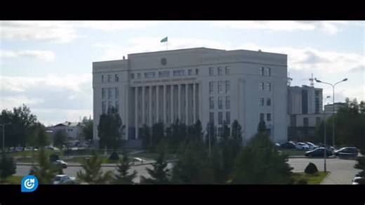 АТЫРАУ | ҚАЗАҚСТАН | 06 🌷 on Instagram: "Парақорлық — бір адамның емес, тұтас ұлттың болашағына қауіп төндіретін фактор! Бұл әлеуметтік ролик адалдық пен жауапкершілік арқалар жүктің қаншалықты маңызды екенін көрсетеді. Болашақты бірге қорғайық — бейжай қалмаңыз! Әлеуметтік роликті жасанды интеллект көмегімен Caspian News телеарнасының ұжымы дайындады. @caspiannews.kz"