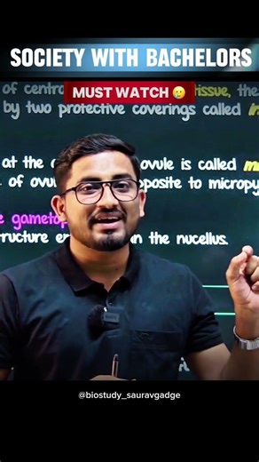 Bachelor Student Life – किताबों के बीच खोई मुस्कान 🥺