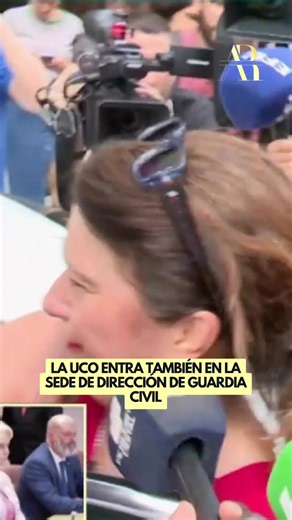 Varios agentes de la UCO entran en la sede de la dirección de la Guardia Civil, requiriendo información y algún dispositivo electrónico. #uco #guardiacivil #registro