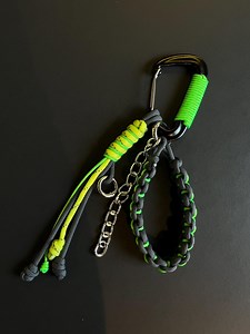 Handmade Paracord Carabiner Keychain | Multi-function Keychain Clip | Bag & Belt Accessory | Gift for Him/her - Etsy