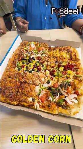 Trying the News Domino Big 6 in 1 Pizza where all veg flavours come together in a square pizza!