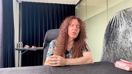 彩蛋～吉他中国专访吉他英雄Marty Friedman ，聊了很多，又聊起来了周杰伦，最后又清唱了张惠妹的《哭不出来》，完整采访敬请期待！