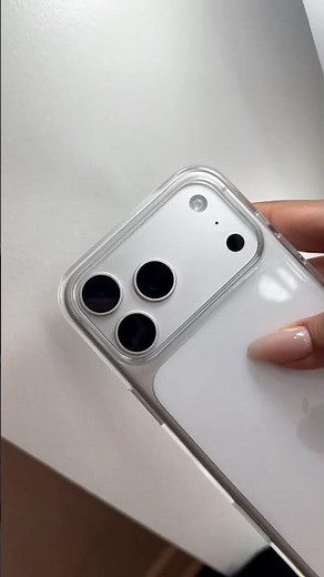 iPhone 17 Pro Max Silver Unboxing | The Calmest Power You’ll Ever See