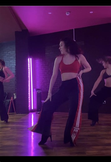 Another awesome class tonight dc @Chloe Mangham #choreography #dancersoftiktok #mcrae #danceclass #dancer