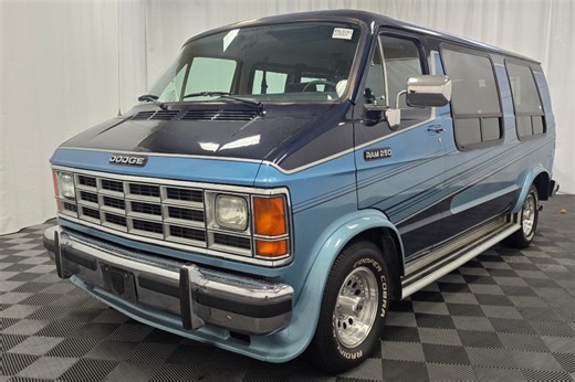 1991 Dodge Ram B250 Family Wagon Conversion Van