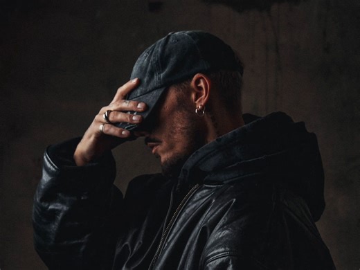 Alex Gaudino - Destination Calabria (KAAZE Remix)