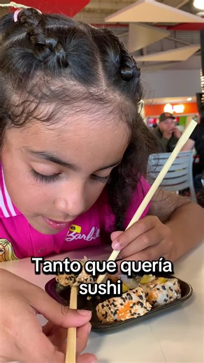 La niña sushi y su primera reacción al sushi