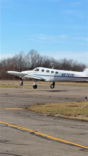 Blasting off in a 1980 Cessna 340A 🚀