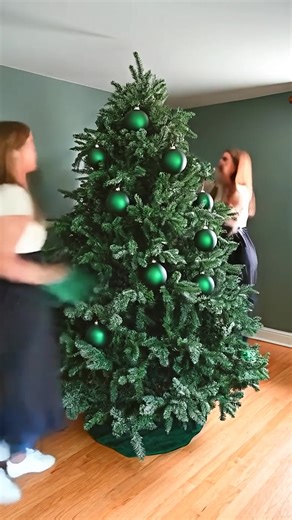 This Isn't Your Grandma's Christmas Tree! (AI) | Crafty Panda