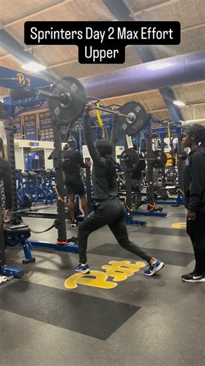 Devin Young, M.S. on Instagram: "Max Effort Upper body 🏋️💪 For the sprinters and hurdlers, day two is their upper body day. They have been following a lower and upper split since their test week, which was week 7 for us. Based on this group's practice schedule, it has worked well to keep the qualities on track and the weight room the same for a good high-low model. Full workout 📝 A1. Split Jerks 4x1 92% A2. Single leg hip flexor sit up 4x6ea A3. Db side plank 4x20sec ea B1. Bench press 2x1 95