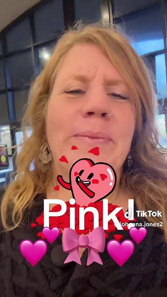 We out here hangin out together! Makin memories! So fun!