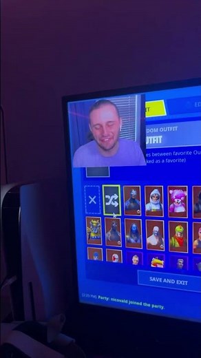 Credit to ‪@SSundee‬ new random skin challenge game mode in Fortnite