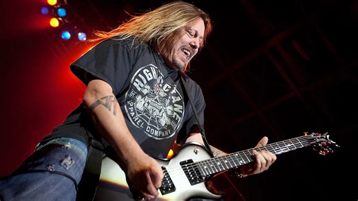 Pete Evick has played with Bret Michaels for 21 years. Here’s what he learned