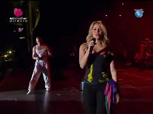 Shakira y Calle 13 Mi Gordita (Rock In Rio Lisboa 2010)