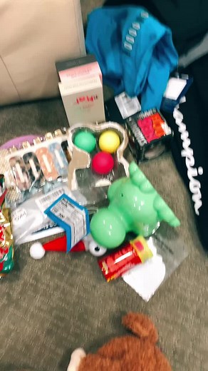 Christmas haul part one! ❤️🎄💚❣️#Christmas2020 #foryou #charlieputh #globbles #fidgettoys #clothes #merrychristmas #one