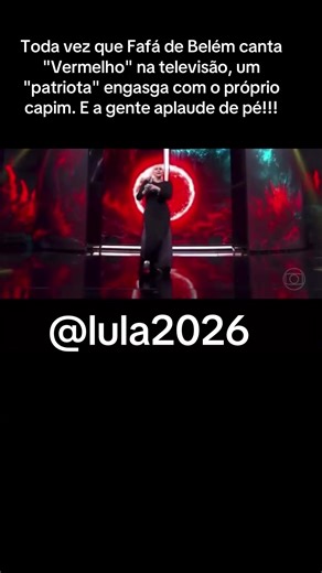 Aplausos para Fafá de Belém e seu