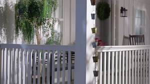 Evergreen Garden Lily Pad Metal Rain Chains for Gutters | 8 Ft. Rain Catcher Chain Replacement Downspout | Decorative Rain Chains for Outside Garden Balcony Porch