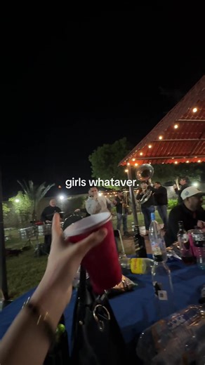 Significado de 'Girls Whatever' y su Impacto Cultural