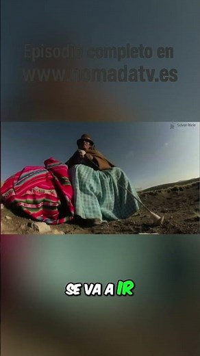 A lifetime of weaving: The truth behind the ancestral Aymara craft #shorts