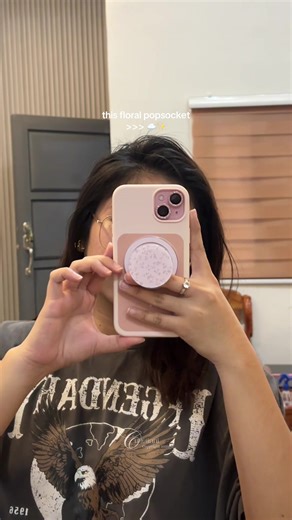 Floral PopSocket: Stylish iPhone Accessory