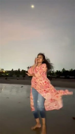 #miniki #muttakalakki#gvprakash#dance#dancecover#female#youtube#youtubeshorts#trending#fyp#ytshorts