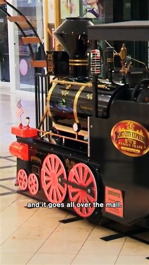 Dusty’s hauling an $8,000 miniature castle… to a mall. What could possibly go wrong? #ShippingWars | Shipping Wars on A&E