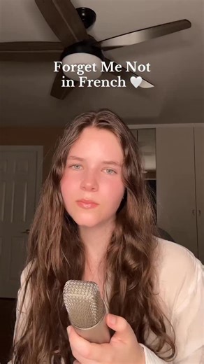 281 reactions · 16 shares | Forget Me Not de Laufey (mais avec un twist franco) ☺️懶 | Sophie Grenier | Facebook