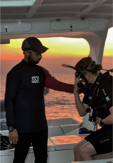 Discover the underwater wonders with us! 🌊 Dive into adventure and enjoy perfect weather. Join us for an unforgettable experience! #Scubadiving #ombakdiveresort #ombakdivers #perhentianislands #pulauperhentian #beautifulterengganu #malaysia