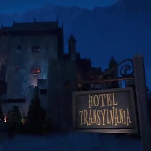 We've got your Halloween screaming sorted! 😱 Stream 9Go!'s spooktacular movie lineup with 9Now! 👻🧛‍♂️💀🎃 | 9Now