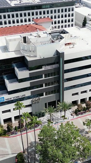 We’re beyond thrilled to announce the grand opening of our newest body contouring location in San Jose, California! Not only is our stunning office designed to offer a serene, spa-like patient experience, but our expert surgeon-artists are equipped with the most innovative body contouring technology to help you achieve your desired look. From permanent fat removal and all-natural fat transfers to cellulite and skin tightening treatments, our personalized procedures cover all your body goals. Giv