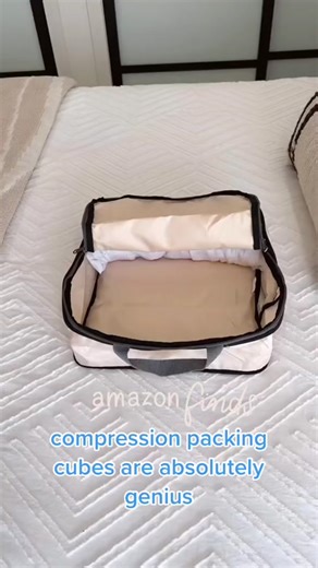 These compression packing cubes are truly genius. With an extra zipper to help flatten them down, they save an incredible amount of space when packing for travel flight ✈️ 💼