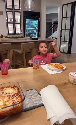 It's Time for Dinner with Kane Brown