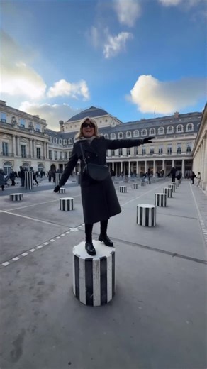 Anthea Turner on Instagram: "Well Happy New Year from Paris!! Arriving we were caught up in the Eurostar fiasco OMG it was terrible and my heart goes out to families who had their NY plans destroyed. We only got here by jumping on the Gatwick express and getting the last 2 seats on a plane out to CDG. Returning now through the tunnel so all restored 👌 Thank you for all your follows and comments and DM’s through 2025, lets keep our sharing community going through 2026 and beyond 👌 Loads of Love