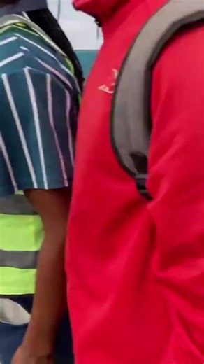 MPA TRUTH | HOW DO YOU CHANGE THE MENTALLY - CRY MY BELOVED CAPE FLATS In a video like this, one DOES NOT need context. You just have look at the fear in that traffic officers eyes, the kids ready to attack, and the stoning of state vehicles to know there's no hope for some of our kids in some areas of Cape Town. "Dai Swart Na*i" "Hal uit die key..." This page will never sugar coat sh*t, especially when we see parents putting children in danger, and not see a problem with it Let me introduce you