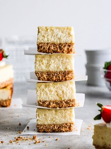 Cheesecake Bars - Eats Delightful