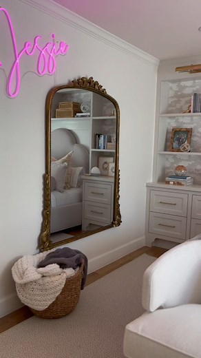 Neon signs, ample amounts of storage, florals and a touch of pink are just a few of our must haves when designing girls bedrooms! Don’t worry, we kept the “girly” theme a bit understated knowing in just a few years she will be starting high school and we don’t want her to grow out of it too fast. 💕 What are some of the details you wish you had incorporated into your kids bedrooms? | A Well Dressed Home, LLC
