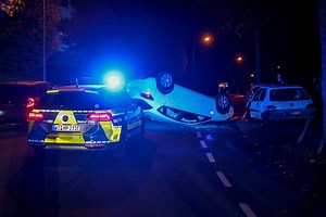 Fahrer (21) rastet nach Unfall aus | osthessen-news.de