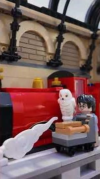 LEGO Book Nook Hogwarts™ Express 76450