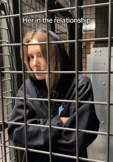 🚩😌 #relateable #relationships #comedyvideo #couplecomedy #fypage