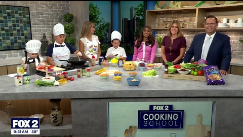 Dinners kids can build: family taco bowls