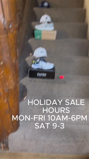Holliday Sale is still rolling here at Pinecrest golf course! The sales are hot and we're ready to help you find what you need for your special someone! Hours remain: 10AM-6PM MONDAY-FRIDAY 9AM-3PM SATURDAY Last Day to purchase before we close is Tuesday Dec 23rd!!! #trickshots #ProShopFinds #GOLFIF Take a guess in the comments on how many attempts our fancy trick shot took ;) | Golf Idaho Falls