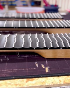 7.6K views · 301 reactions | Another true temperament+scallop combo, in seven string this time. And oh, there’s a twelve string too, and a six as well to calm down everyone. #justplay #truetemperament #scallop #scaloppine #12string #eyebrowraise #wtfdidijustwatch #negriniguitars | Giulio Negrini Guitars - GNG | Facebook